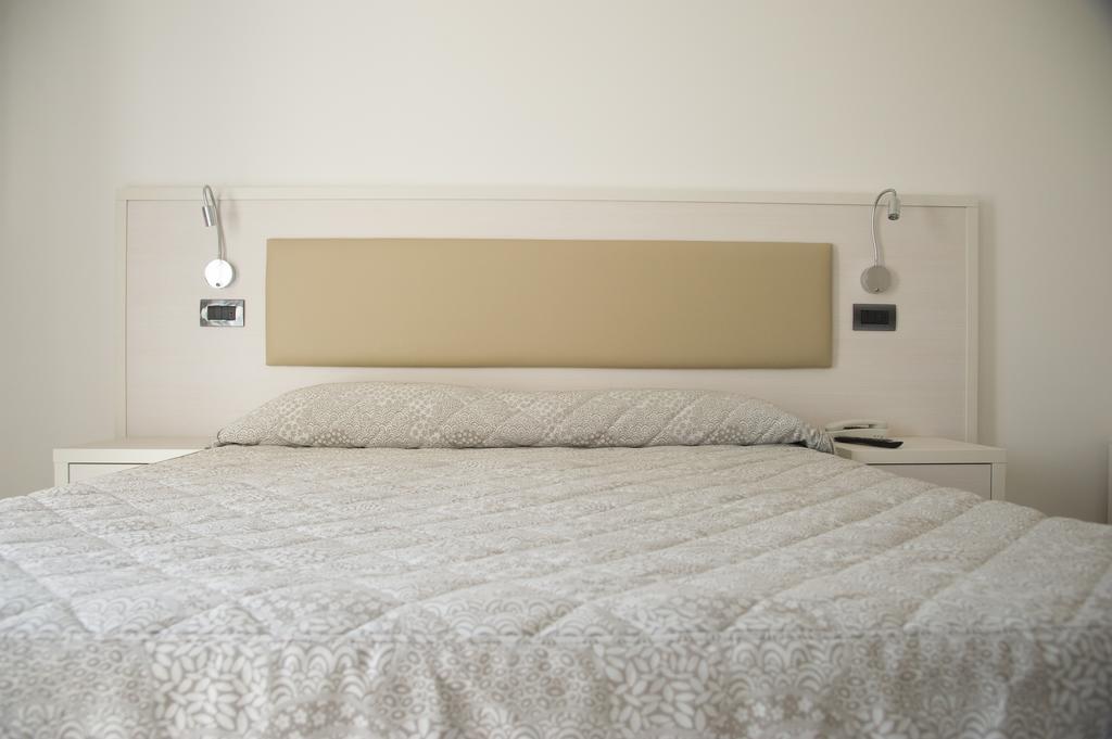 Residence Hotel Albachiara ริมินี ภายนอก รูปภาพ